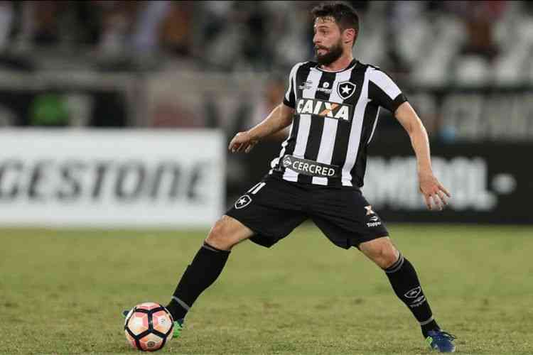 Botafogo negocia venda de Joo Paulo; Santa Cruz observa por nova venda recorde